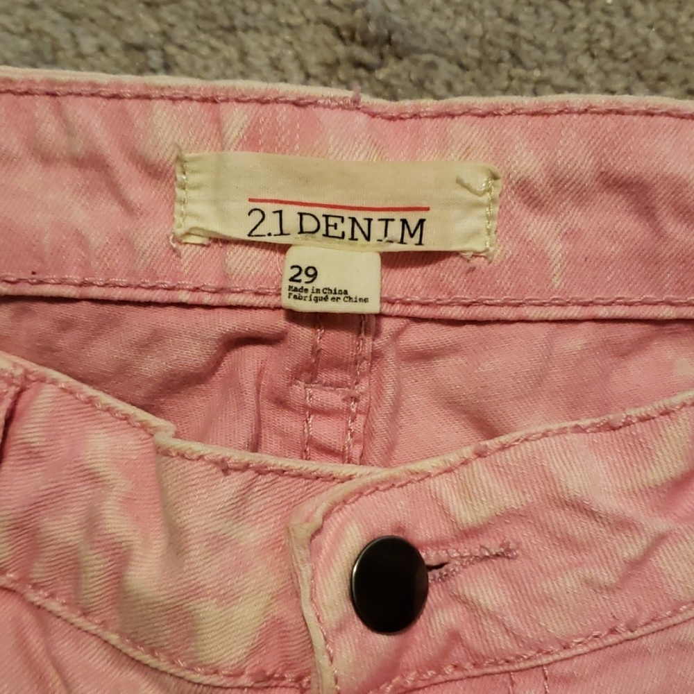 Jeans - Picture 2 of 3